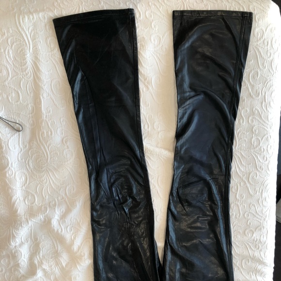 Roberta Scarpa VINTAGE faux leather jeans. Black with blue hues, buttery soft - Picture 5 of 8